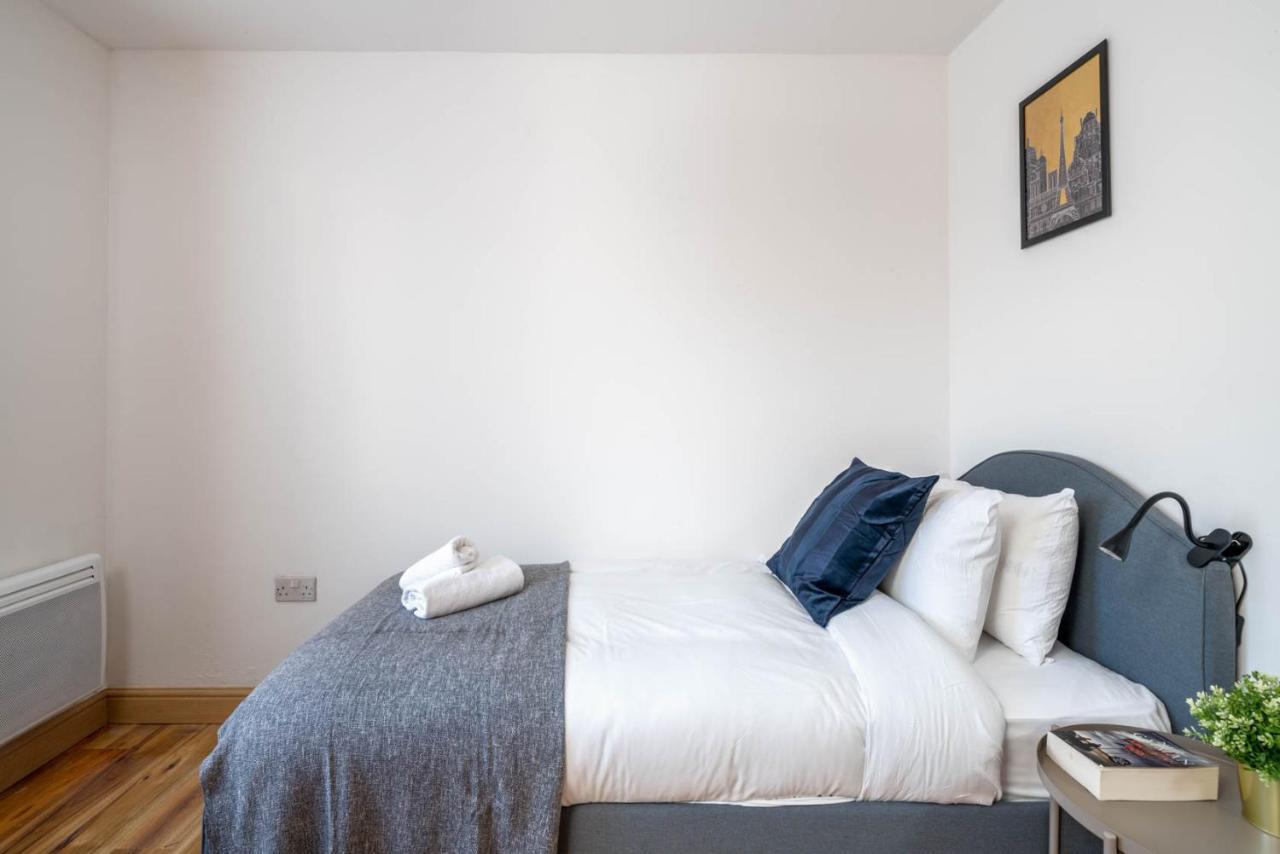 2 Bedroom Flat Near London Excel Esterno foto