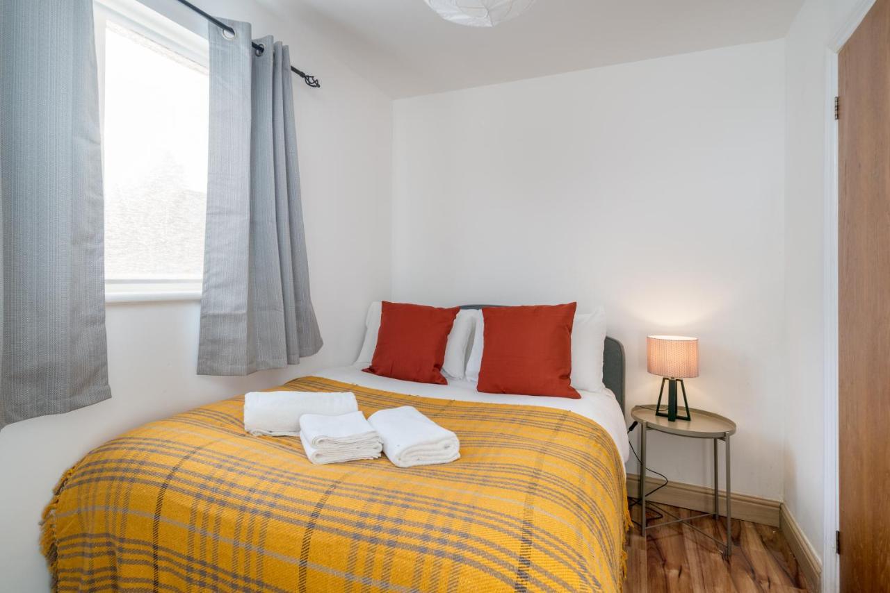 2 Bedroom Flat Near London Excel Esterno foto